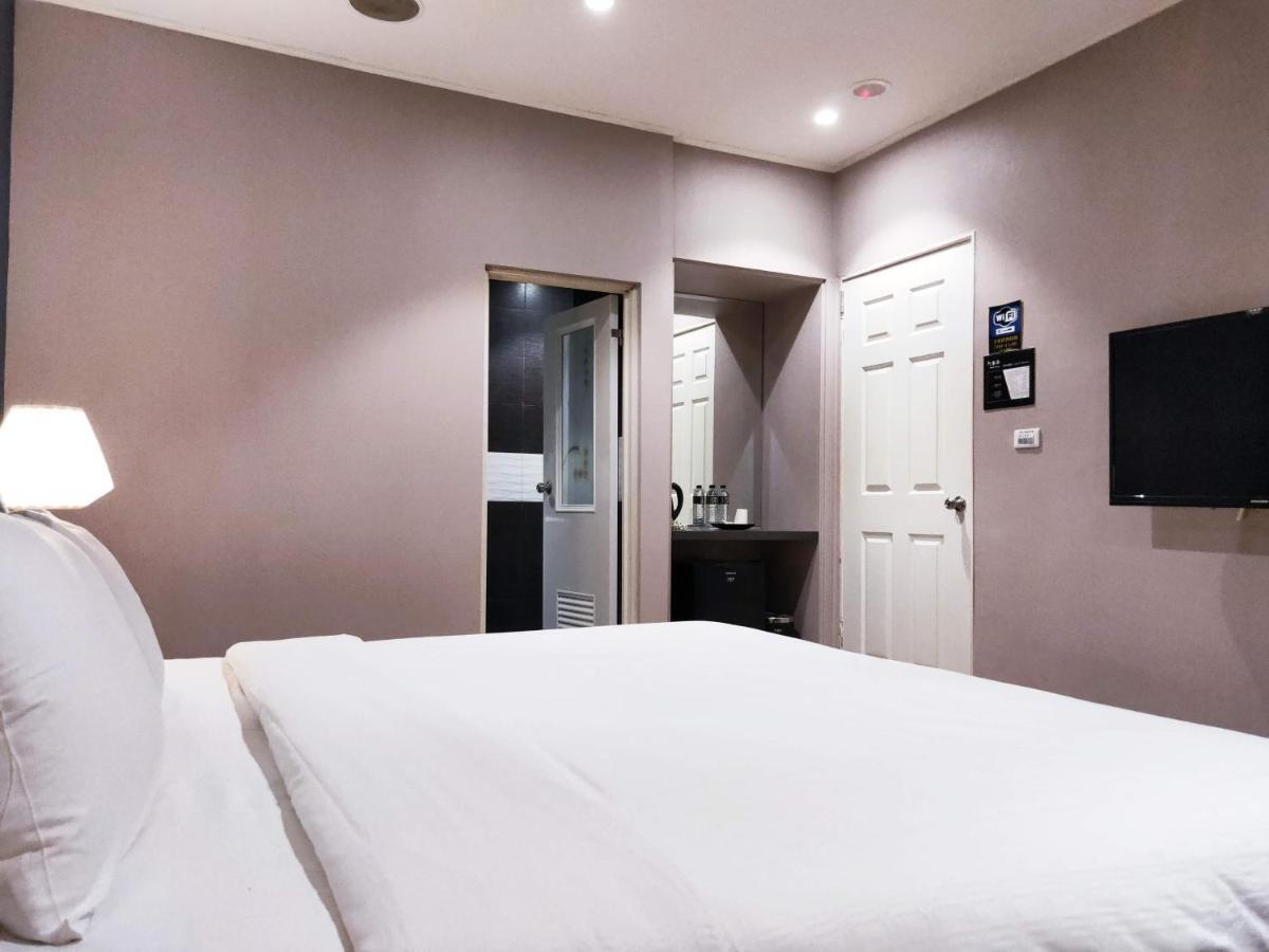 Roppongi Motel Pingtung Luaran gambar