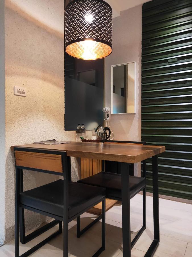 Roppongi Motel Pingtung Luaran gambar